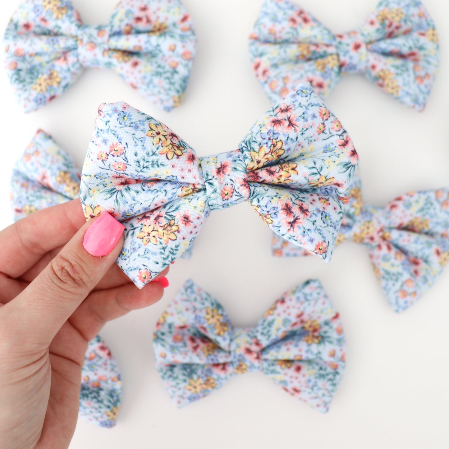 PERIWINKLE GARDEN - DAPPER DEXTER DOG BOW TIE