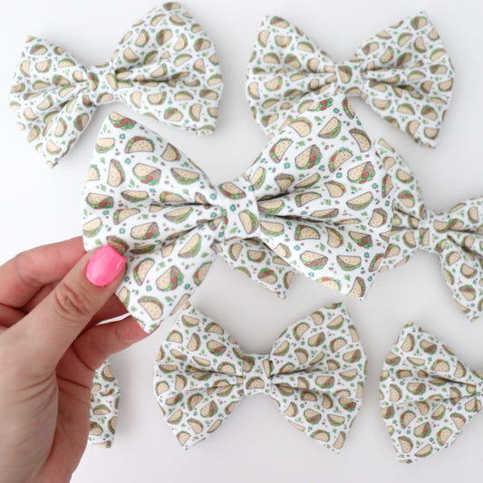 TACO (WHITE)  - DAPPER DEXTER DOG BOW TIE