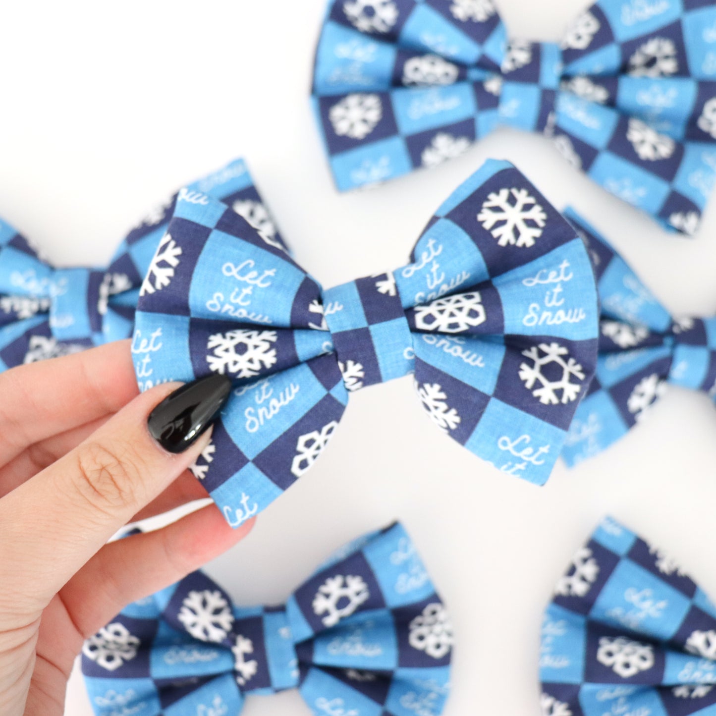 LET IT SNOW - DAPPER DEXTER DOG BOW TIE