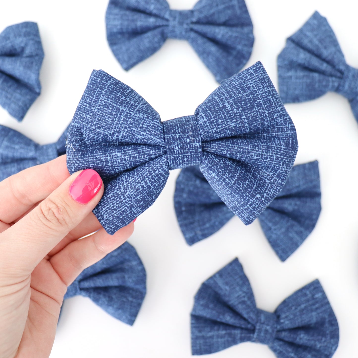 NAVY - DAPPER DEXTER DOG BOW TIE