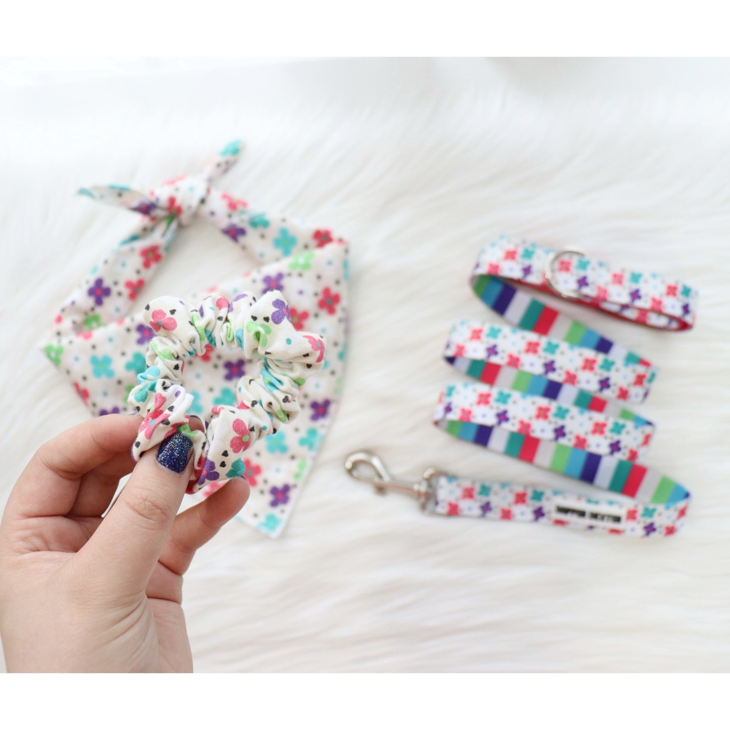 SPRING FLOWERS DOG LEASH
