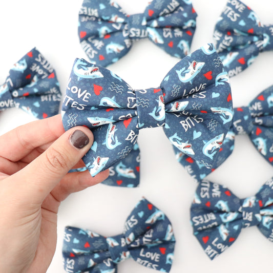 LOVE BITES - DAPPER DEXTER DOG BOW TIE