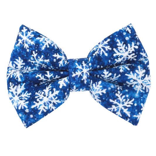 SNOWFLAKE-  DAPPER DEXTER DOG BOW TIE