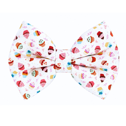 CUPCAKES - DAPPER DEXTER DOG BOW TIE