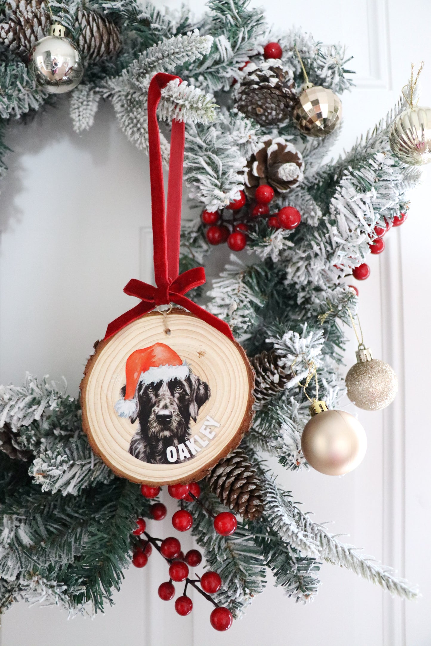 CUSTOM HOLIDAY ORNAMENT