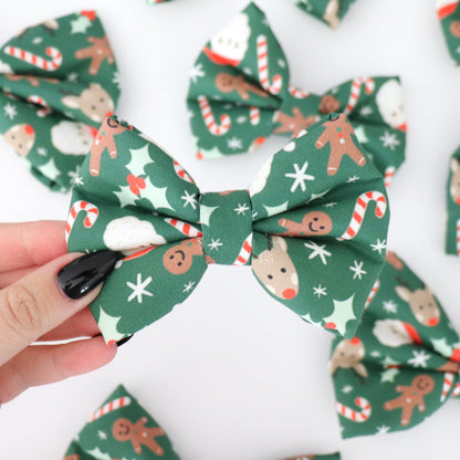 DARK GREEN CHRISTMAS ICONS - DAPPER DEXTER DOG BOW TIE