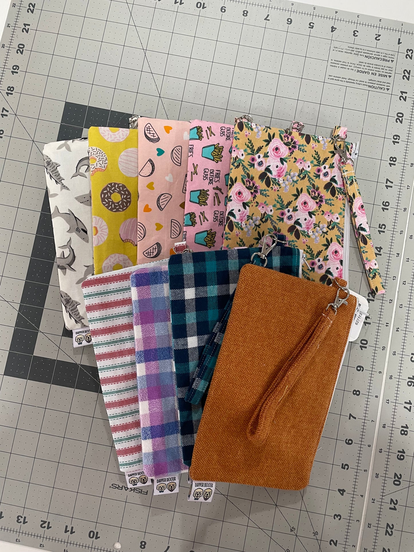 9 WRISTLETS  (WHOLESALE)