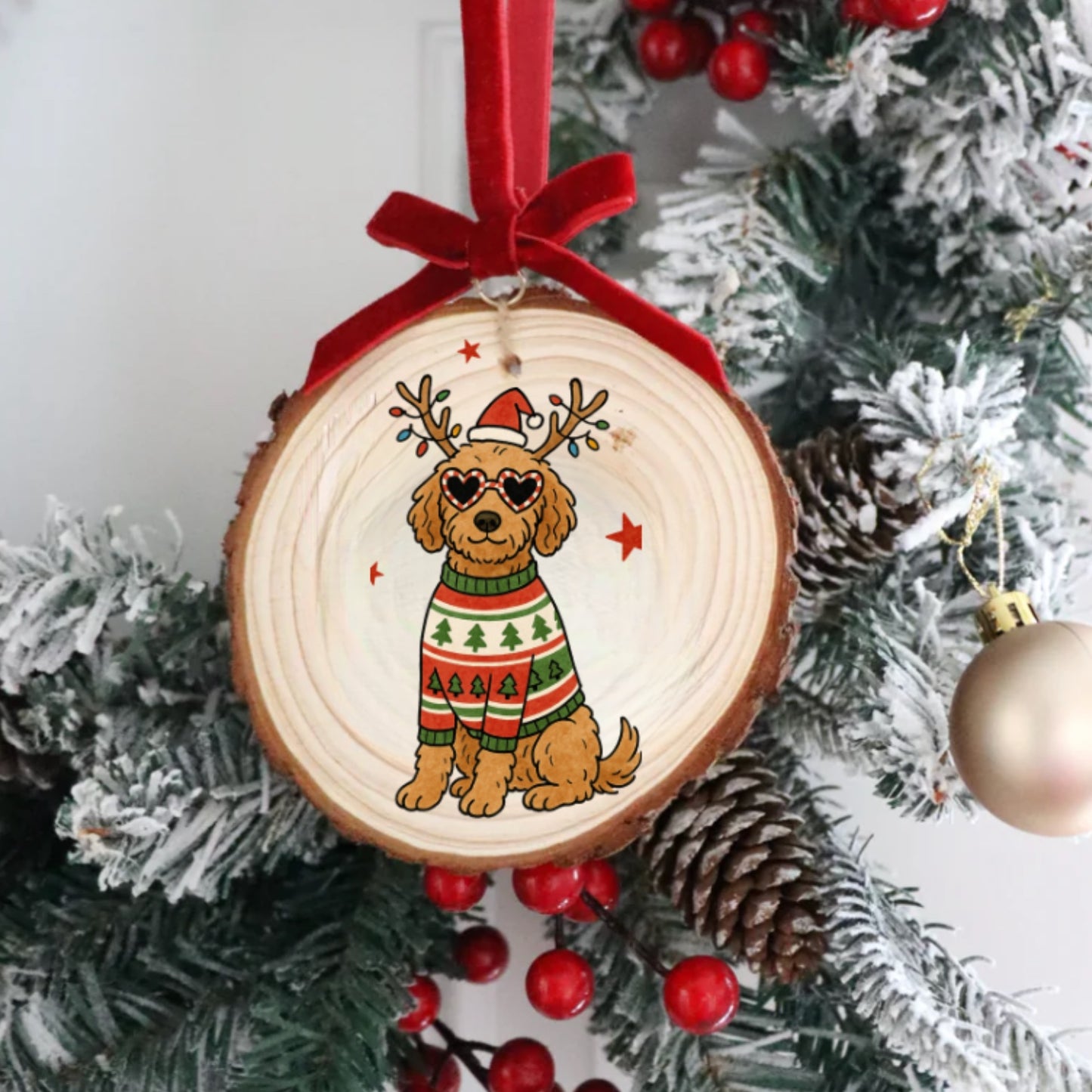 DOODLE WITH SWEATER ORNAMENT