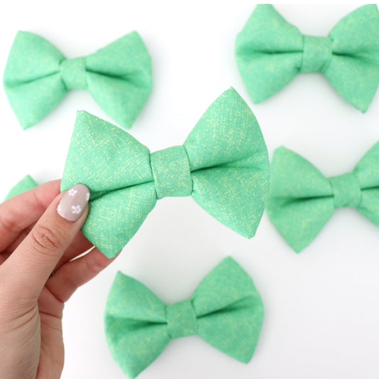 GREEN HASH DESIGN - DOG BOW TIE BY DAPPER DEXTER