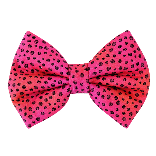 MAGENTA DOTS- DAPPER DEXTER DOG BOW TIE