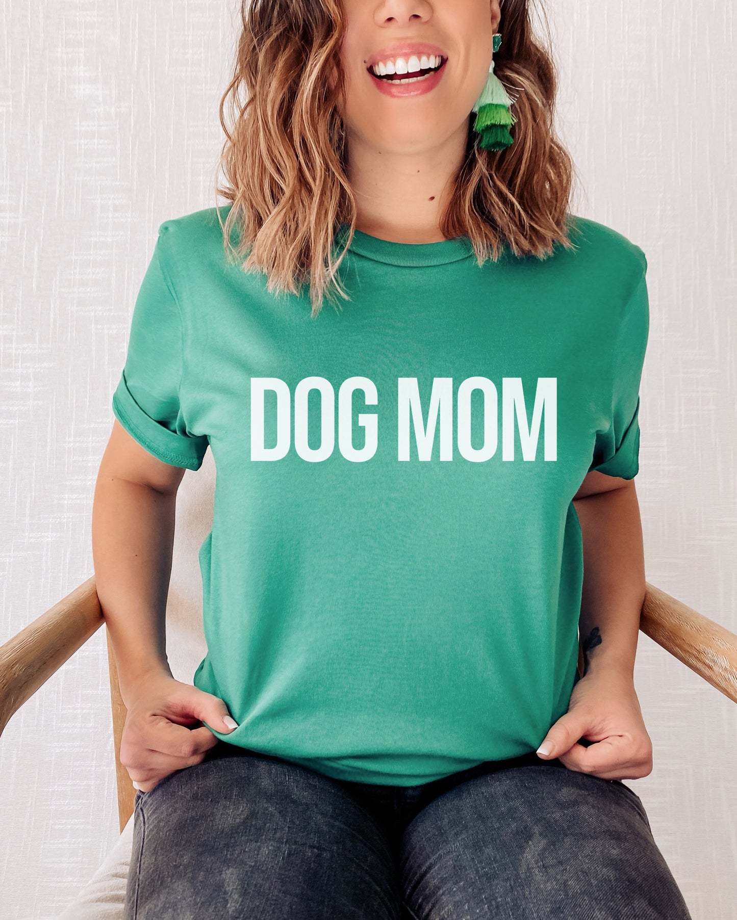 DOG MOM - GREEN TSHIRT